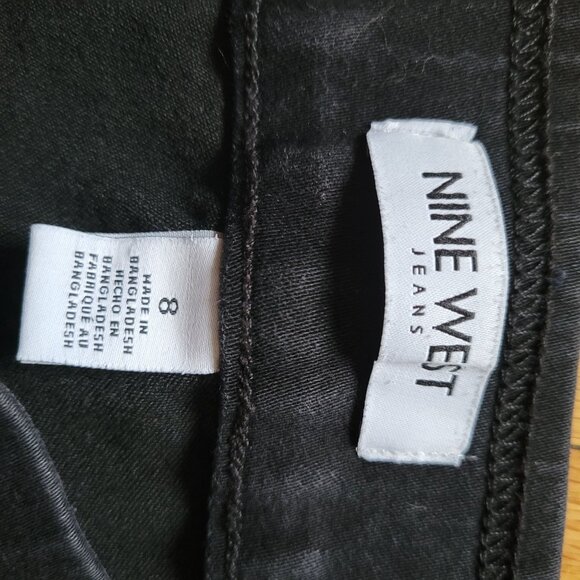 Nine West Heidi Pull-On Skinny Jeans Size 8 Black - Picture 2 of 4